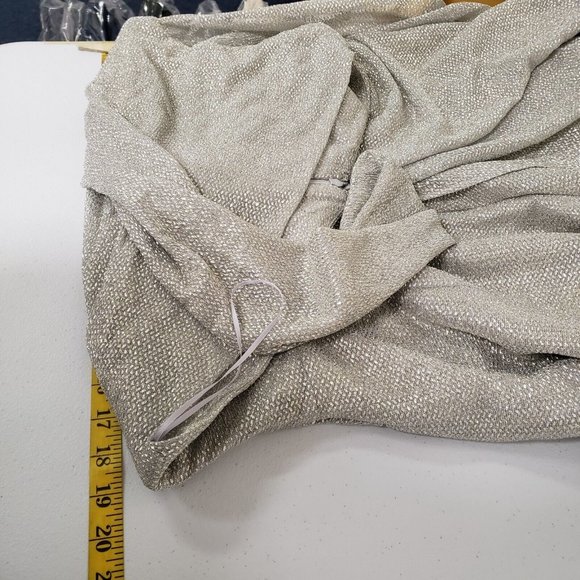 Elegant One-Shoulder Jumpsuit in Silver, so easy to wear! - Picture 9 of 14